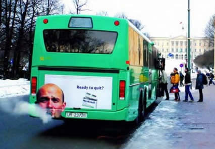 Креативни реклами автобуси 08
